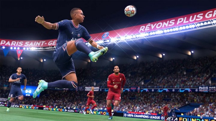 FIFA 22 - How to Improve Weak Foot in Career Mode